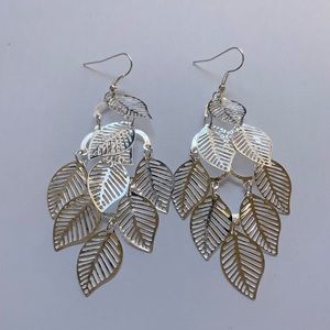 Silver dangling leaf earrings